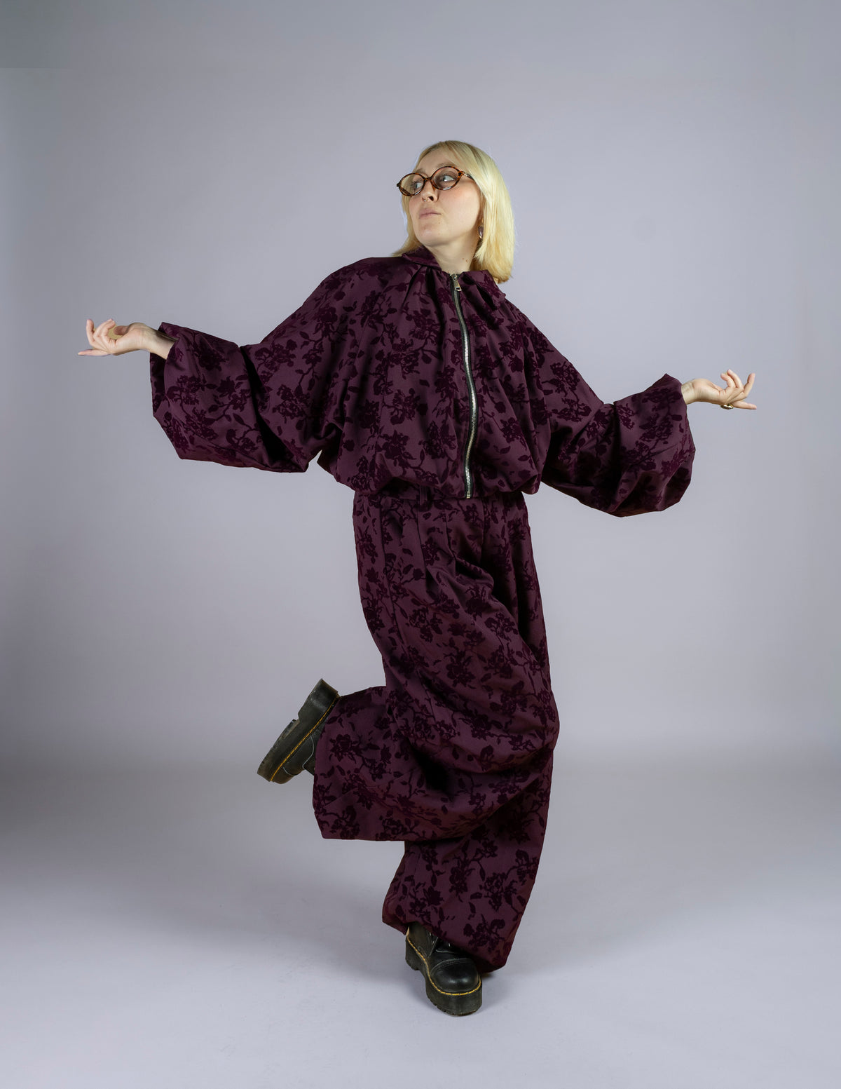 Veste Dahlia violette – Veste oversize à fleurs