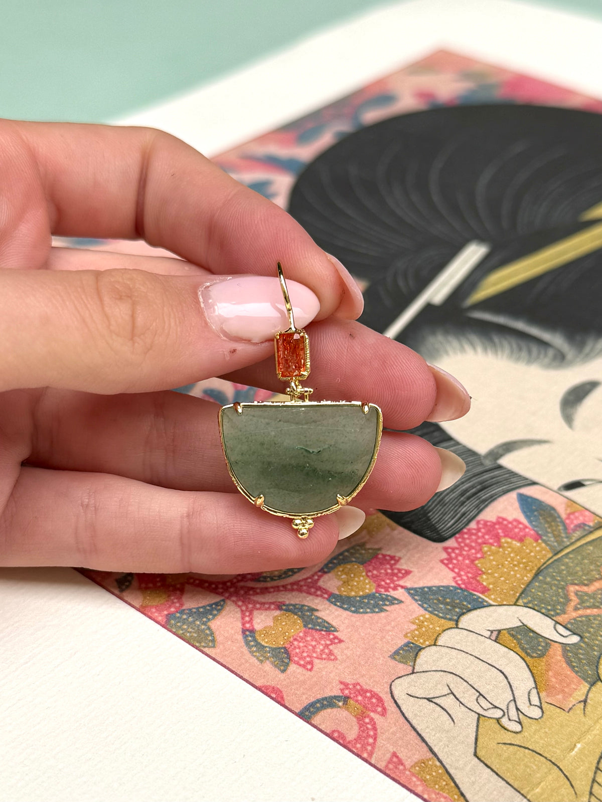 Boucles d’oreilles pierre verte demi-lune – Pendantes dorées en acier inoxydable