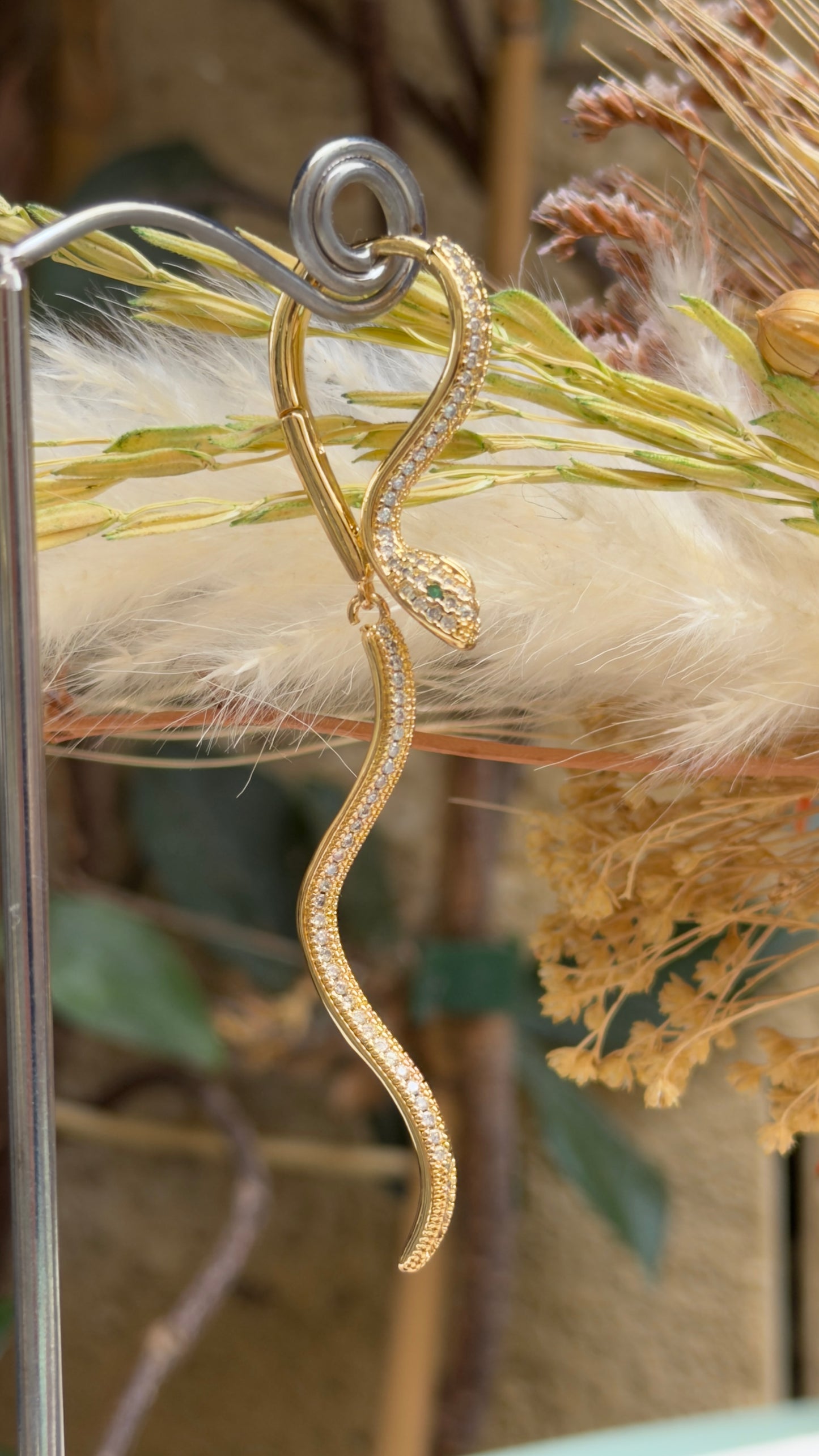 boucle d'oreille pendante serpent