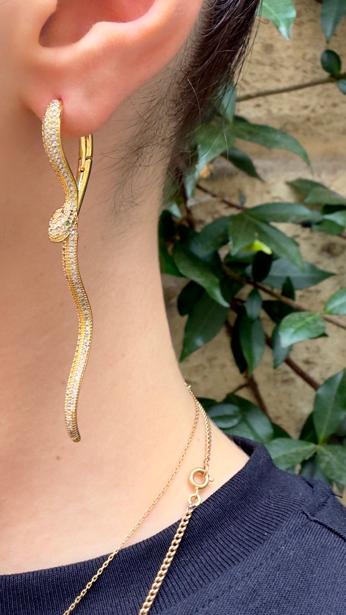boucle d'oreille pendante serpent