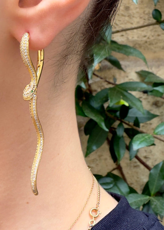 boucle d'oreille pendante serpent