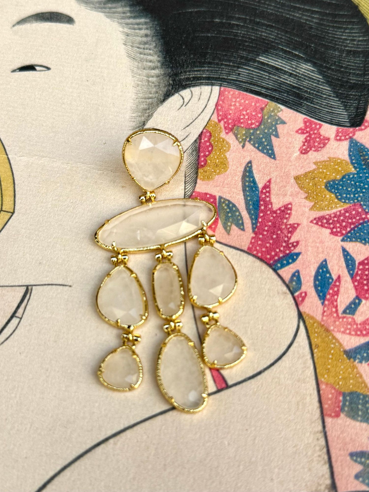 Boucles d’oreilles pendantes en pierre naturelle blanche translucide, style vintage