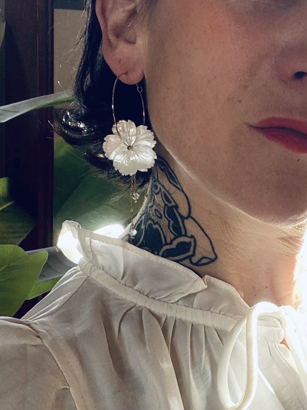 Boucles d'oreilles fleur de nacre