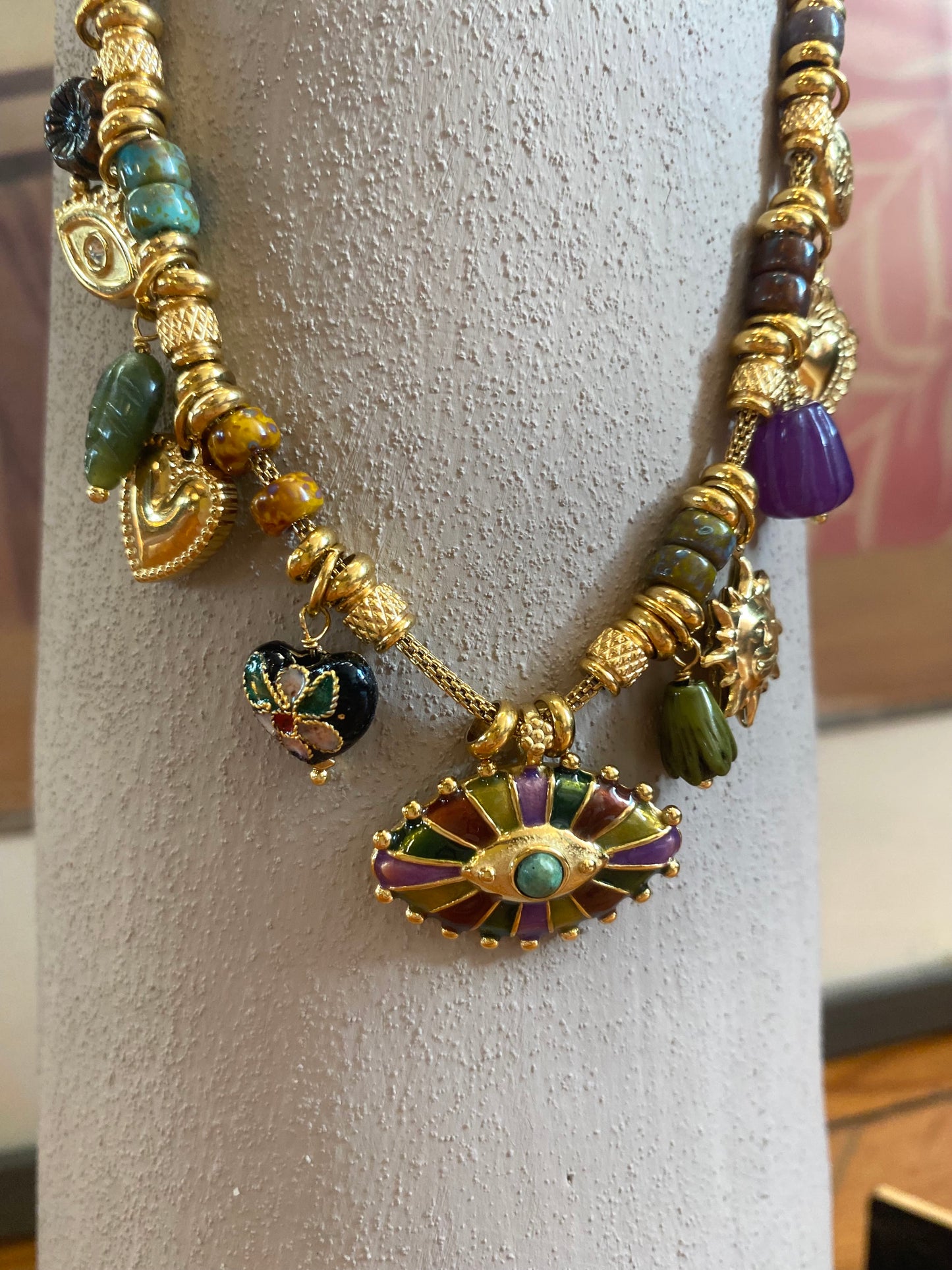 Collier pampilles oeil