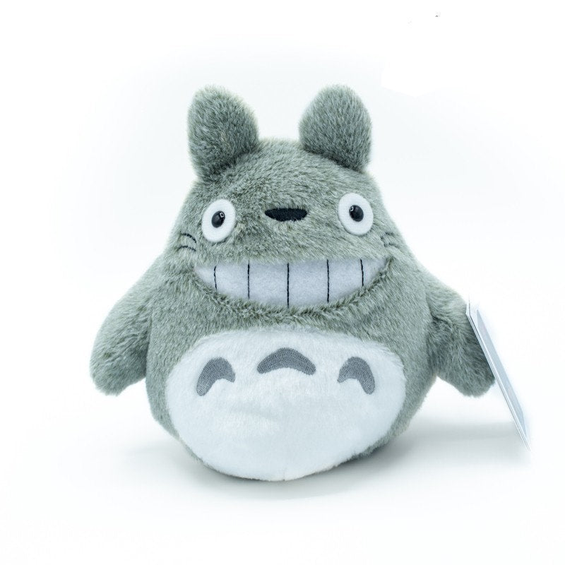 Peluche Totoro gris au ventre blanc et au sourire brodé, Studio Ghibli