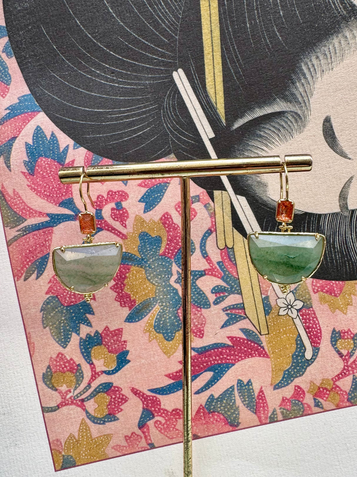 Boucles d’oreilles pierre verte demi-lune – Pendantes dorées en acier inoxydable