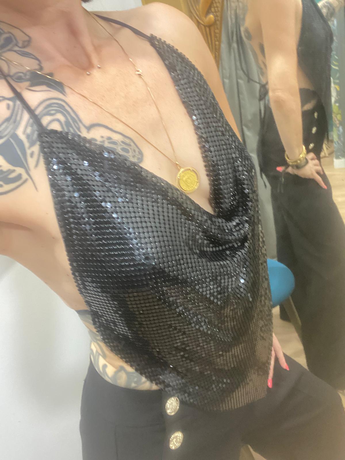 Top métal noir dos nu