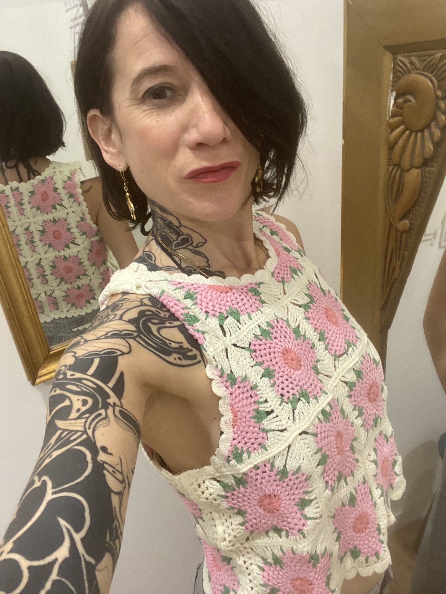 Top sans manche crochet, granny square rose