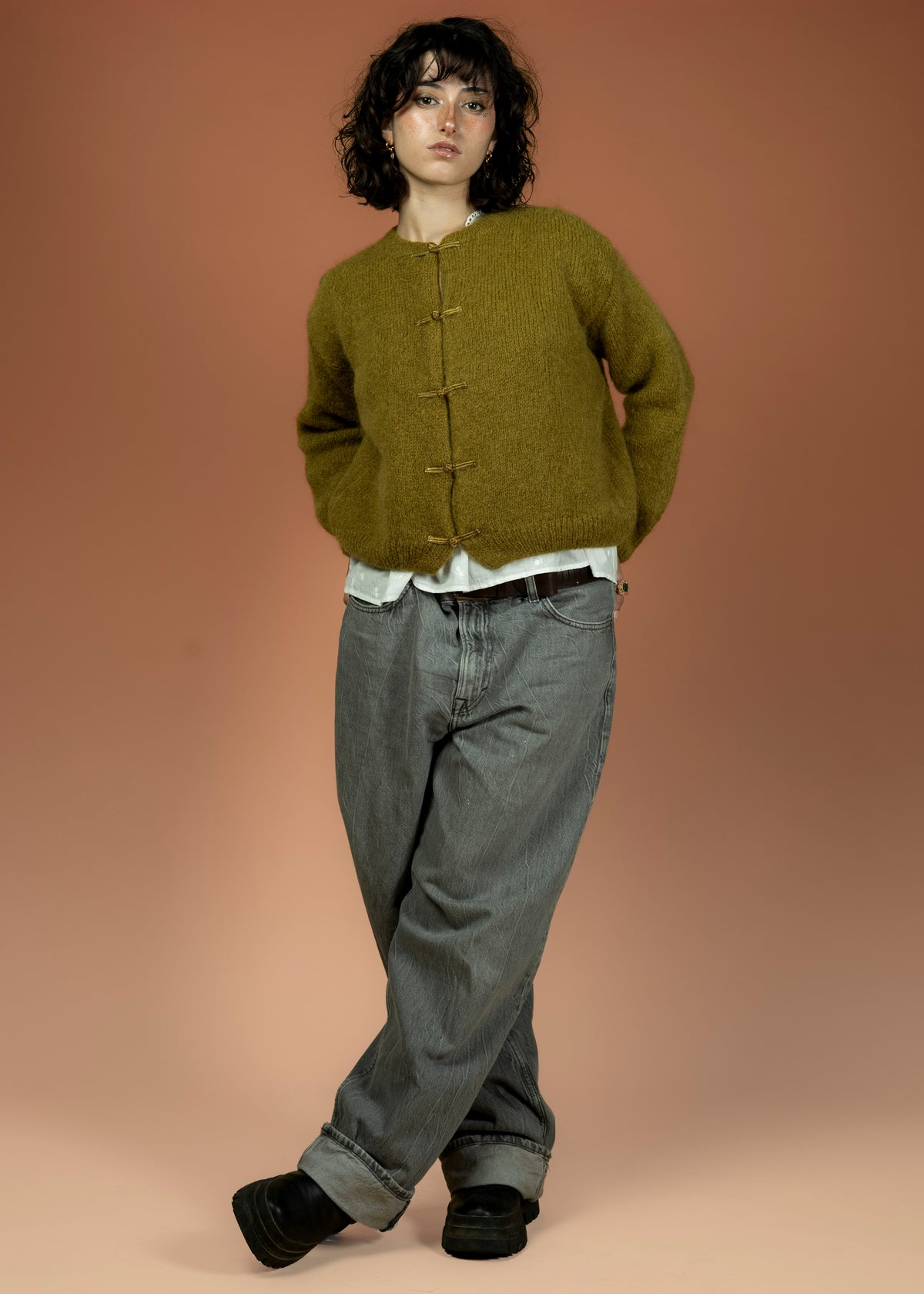 Pull cardigan vert olive – Gilet en maille douce à brandebourgs, manches longues