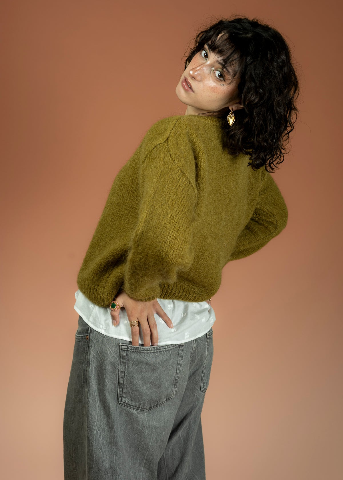 Pull cardigan vert olive – Gilet en maille douce à brandebourgs, manches longues